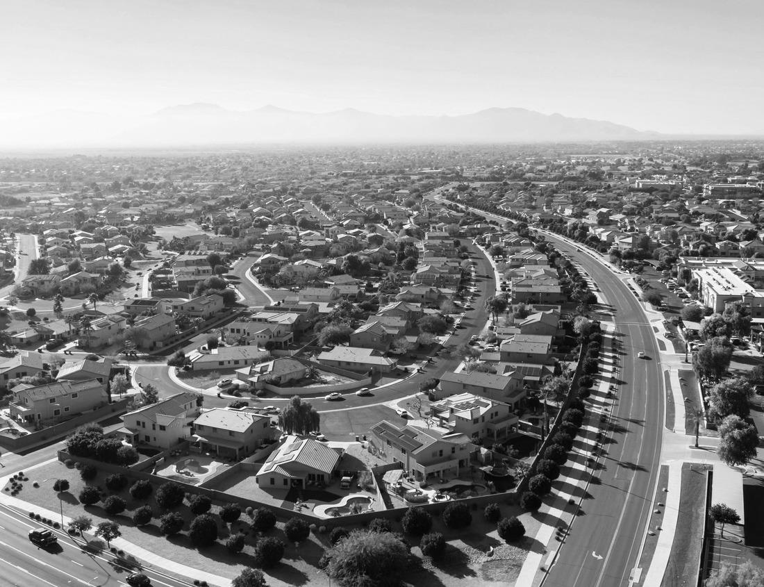 Noah Jigsaw Puzzle Maastricht City Hall (Stadhuis) and Market Square at dusk, Netherlands in black white 1000 pieces