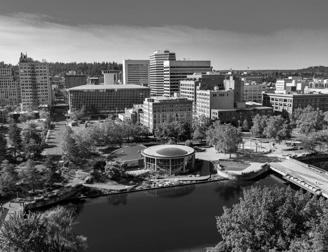 Noah Jigsaw Puzzle The Fluted Wall at Capitol Reef National Park near Torrey Utah in black white 1000 pieces
