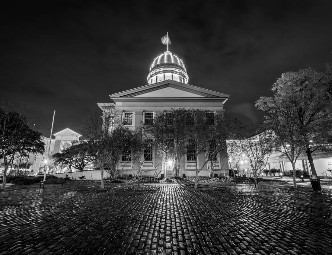 Noah Jigsaw Puzzle the historic german city of reutlingen in black white 1000 pieces