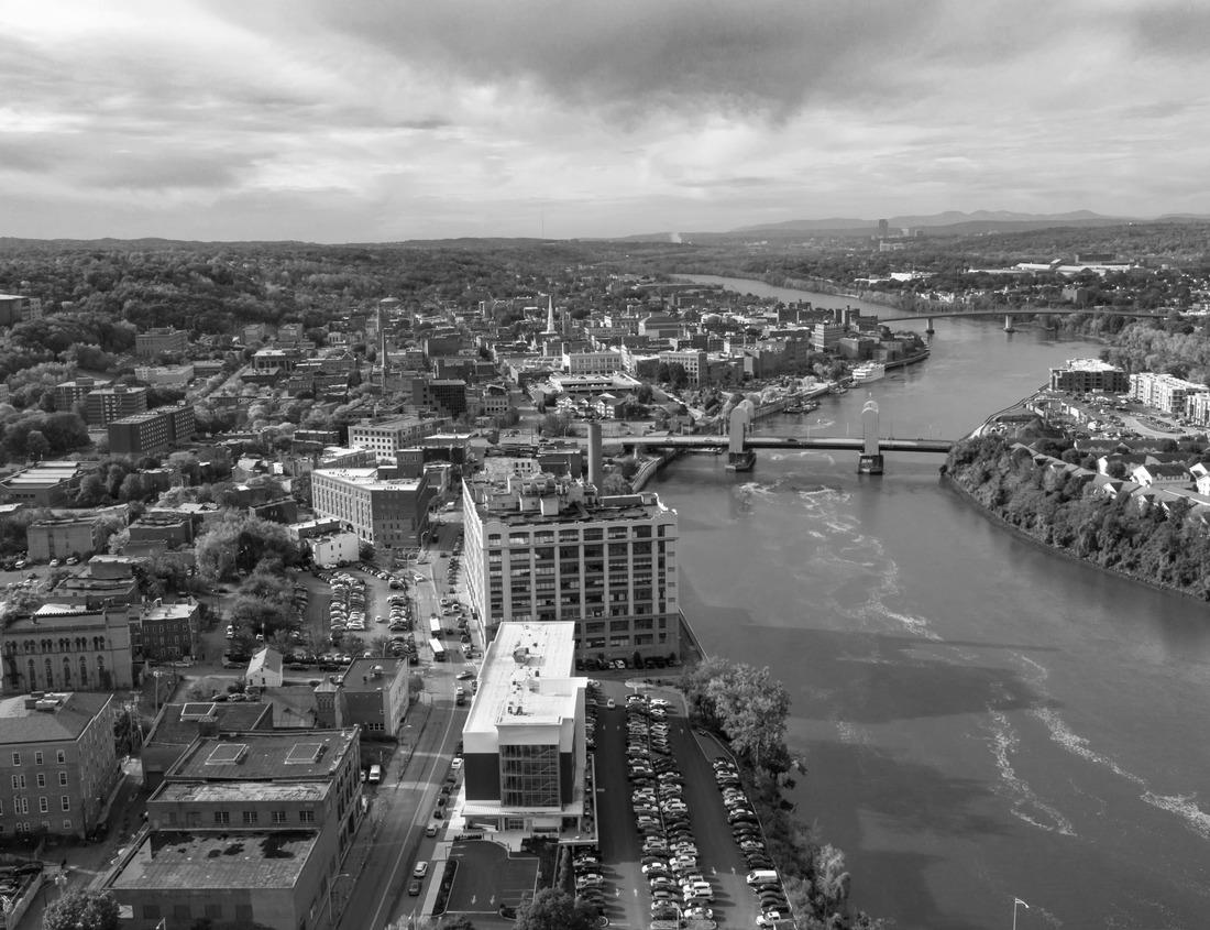 Noah Jigsaw Puzzle A frozen Caperton Swamp Louisville Kentucky at sunrise in black white 1000 pieces