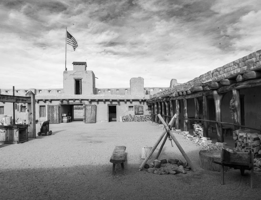Noah Jigsaw Puzzle Aialik Glacier in Kenai Fjords National Park in black white 1000 pieces