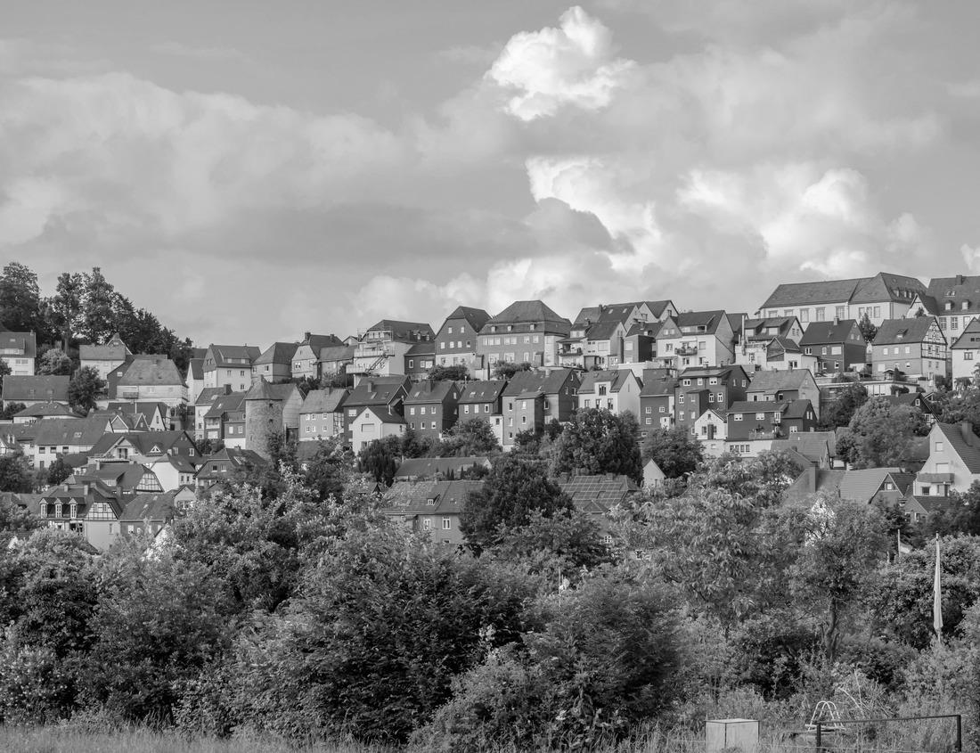 Noah Jigsaw Puzzle View from Lake Lucerne or Lake Lucerne in Brunnen, a town in the political municipality of Ingenbohl, on Lake Lucerne in the Schwyz canton of Schwyz in Switzerland in black white 1000 pieces