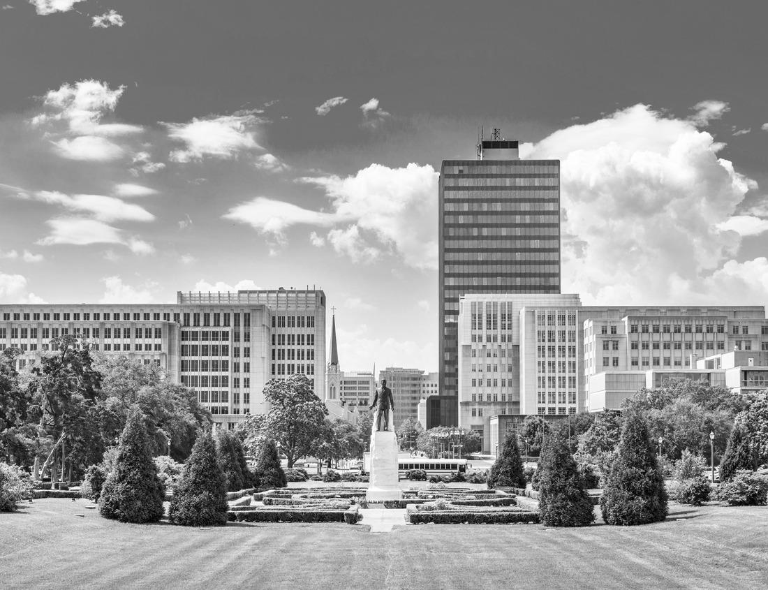 Noah Jigsaw Puzzle beautiful Bosjökloster in Höör Sweden in black white 1000 pieces