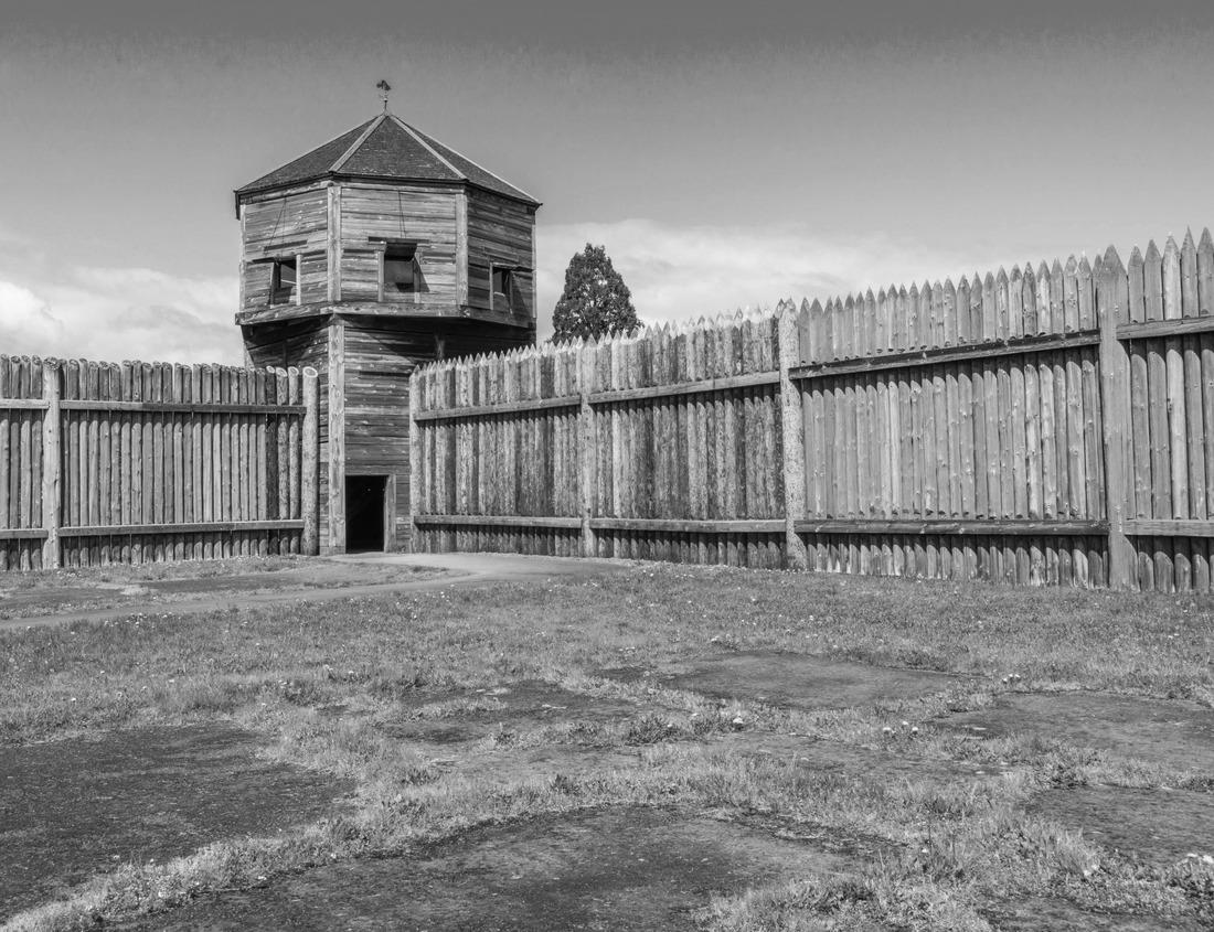 Noah Jigsaw Puzzle cityscape Kortrijk, Grote Markt Central Market Square, Roman Catholic Church of St. Martin, old buildings and street restaurants in the historic city center, old town Kortrijk, Flemish Region, Belgium in black white 1000 pieces