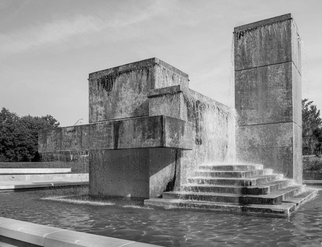 Noah Jigsaw Puzzle Zurich, Switzerland historic cityscape on the Limmat River on a beautiful day in black white 1000 pieces