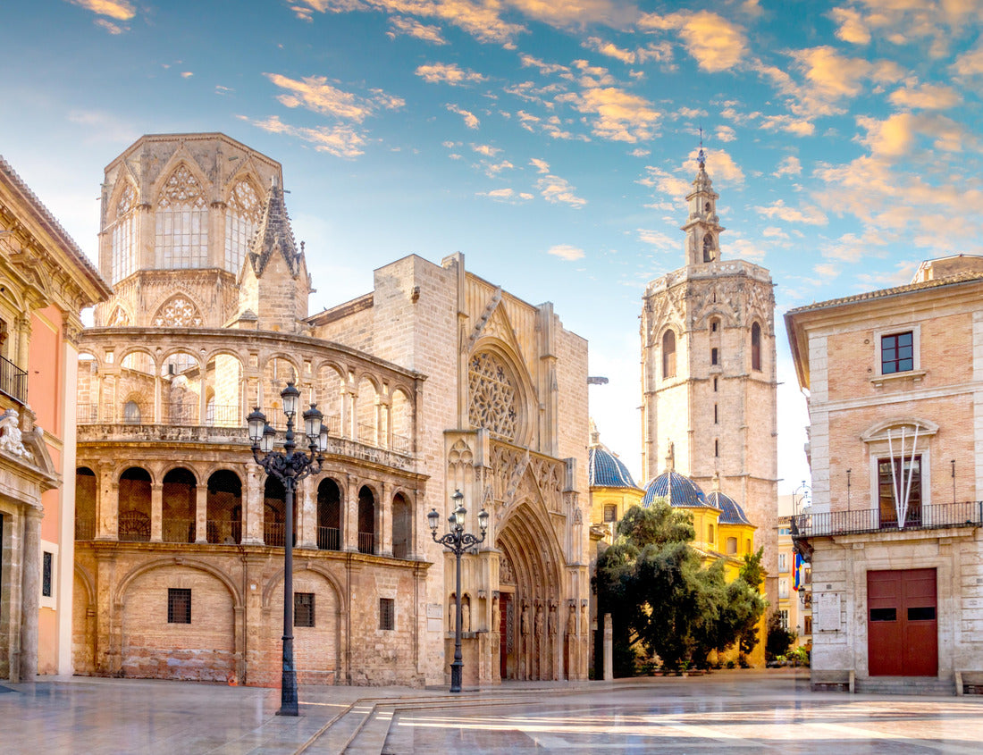 Noah Jigsaw Puzzle Old cathedral of Valencia, Spain 1000 pieces