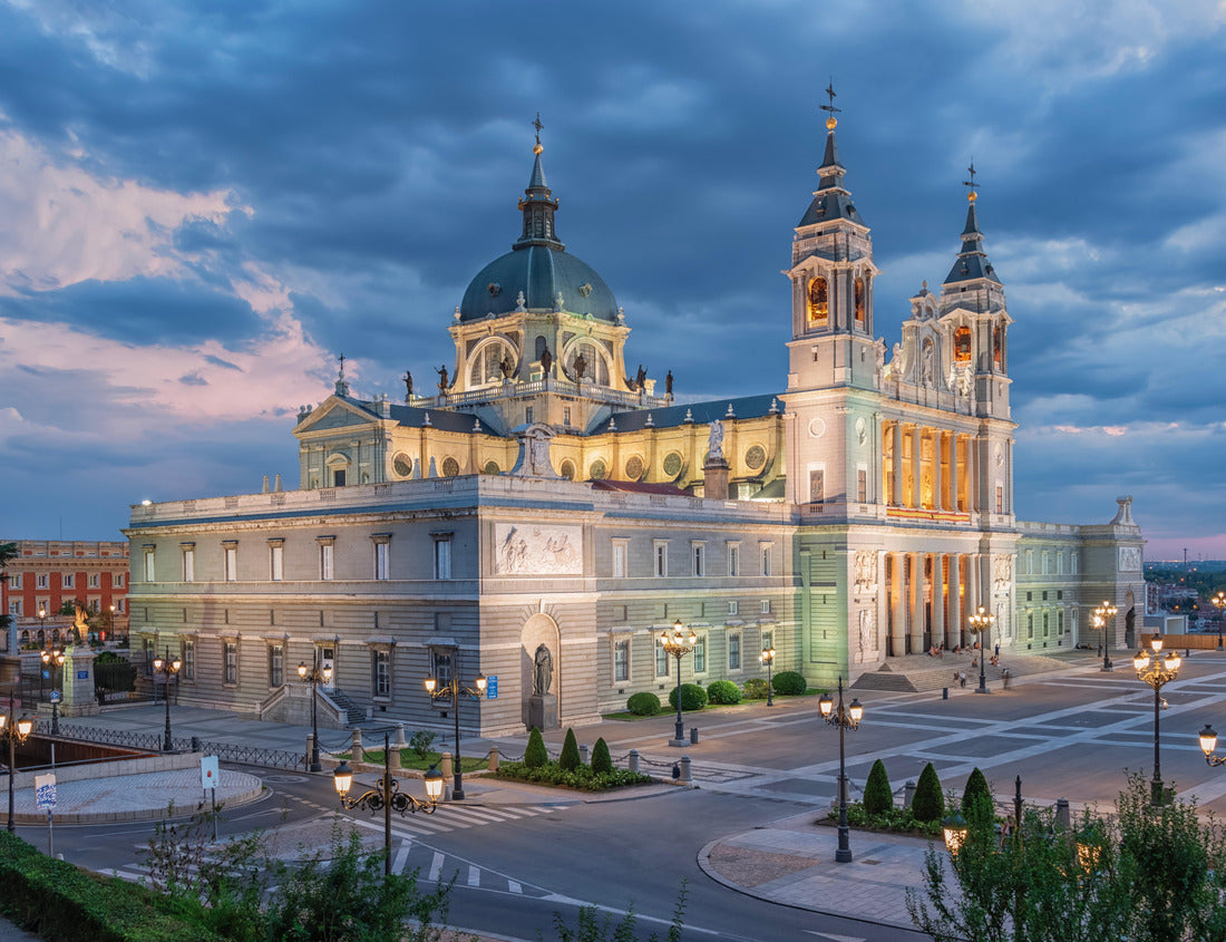 Noah Jigsaw Puzzle Almudena Cathedral in Madrid, Spain 1000 pieces