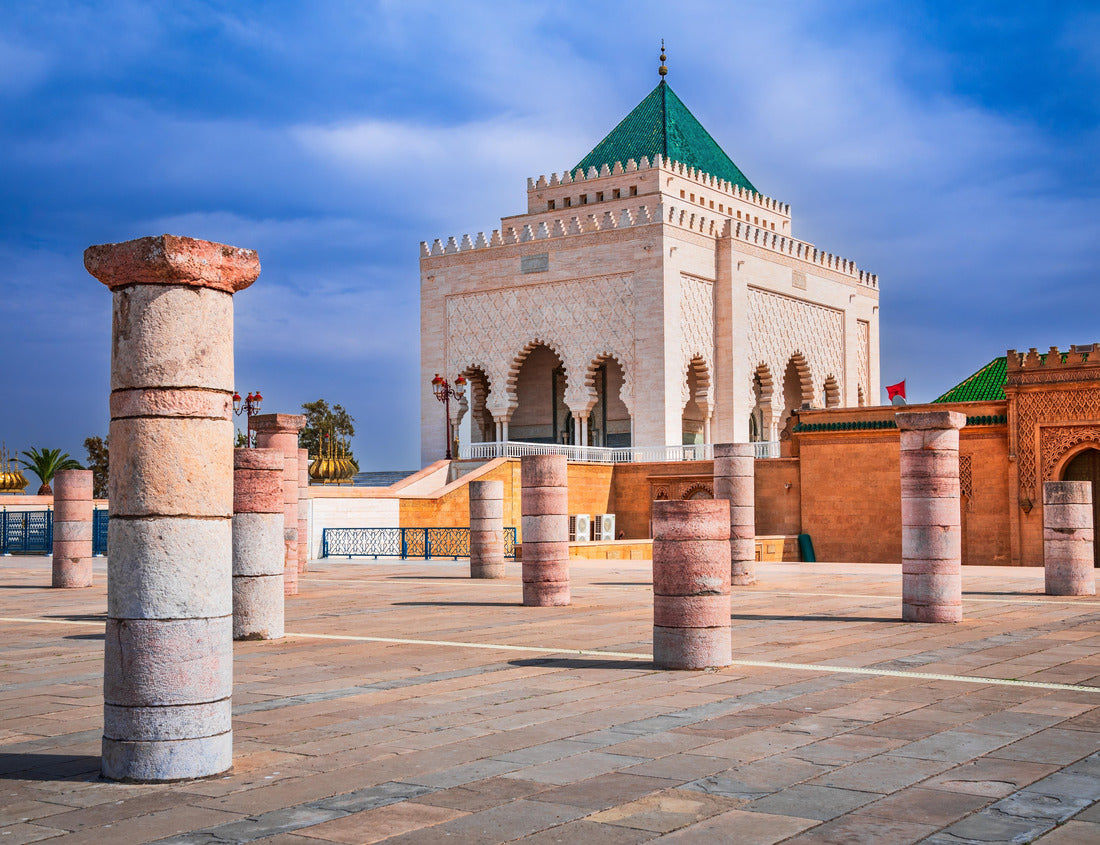 Rabat, Morocco. The Mausoleum of Mohammed V located across from the Hassan Tower Square 1000pc Puzzle