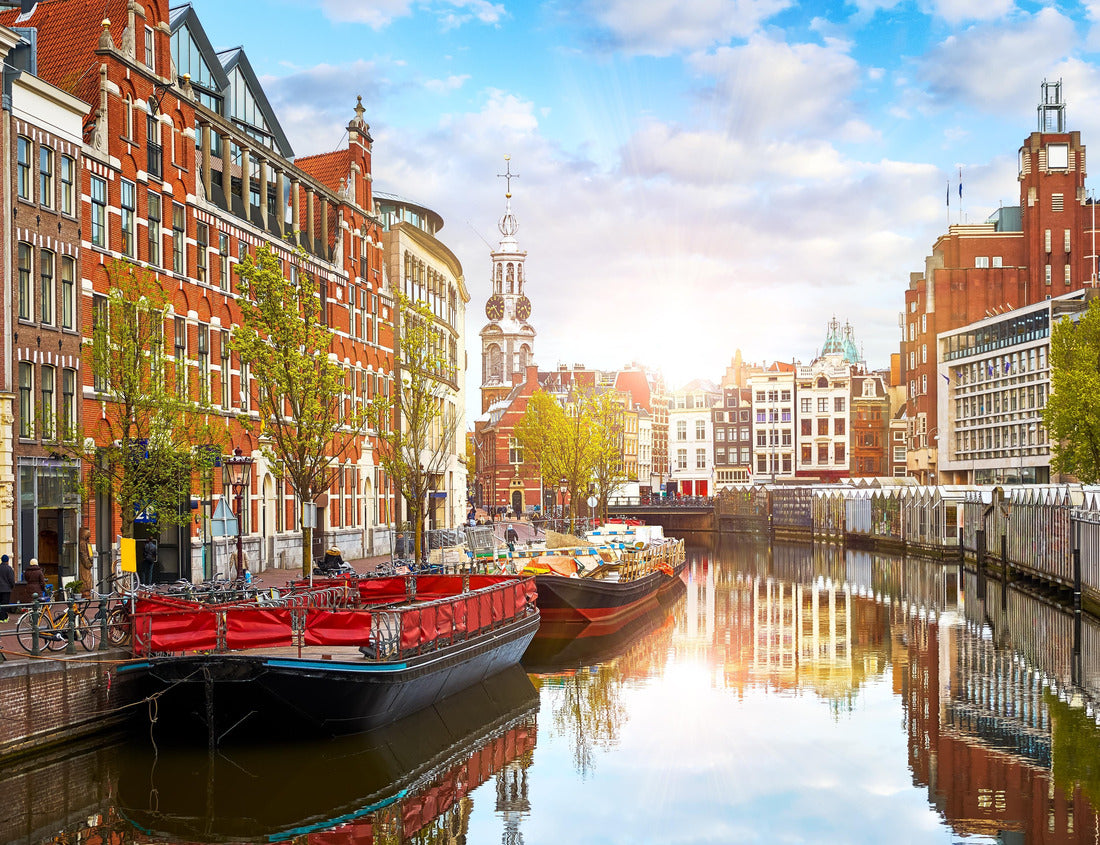 Noah Jigsaw Puzzle Channel in Amsterdam Netherlands. Houses and river Amstel. Famous european landmark. Old city landscape during sunset 1000 pieces