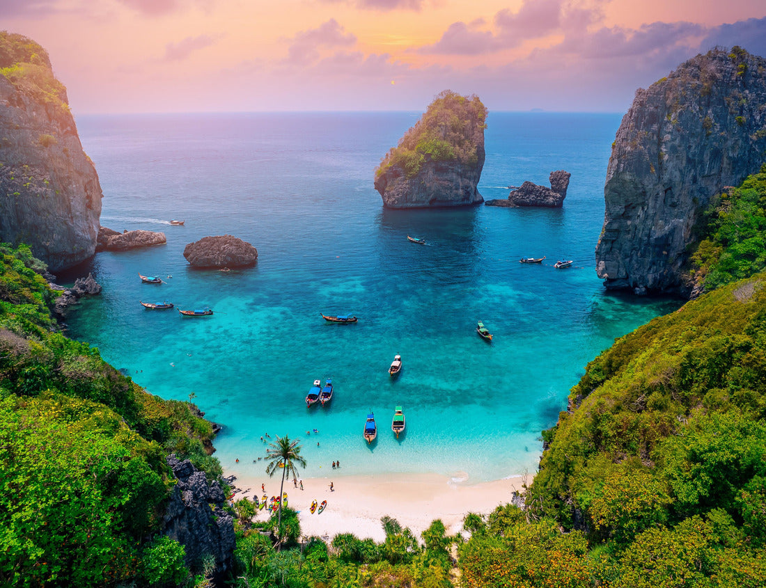 Noah Jigsaw Puzzle Landscape Turquoise lagoon Nui beach koh Phi Phi Don island, Krabi, Thailand 1000 pieces