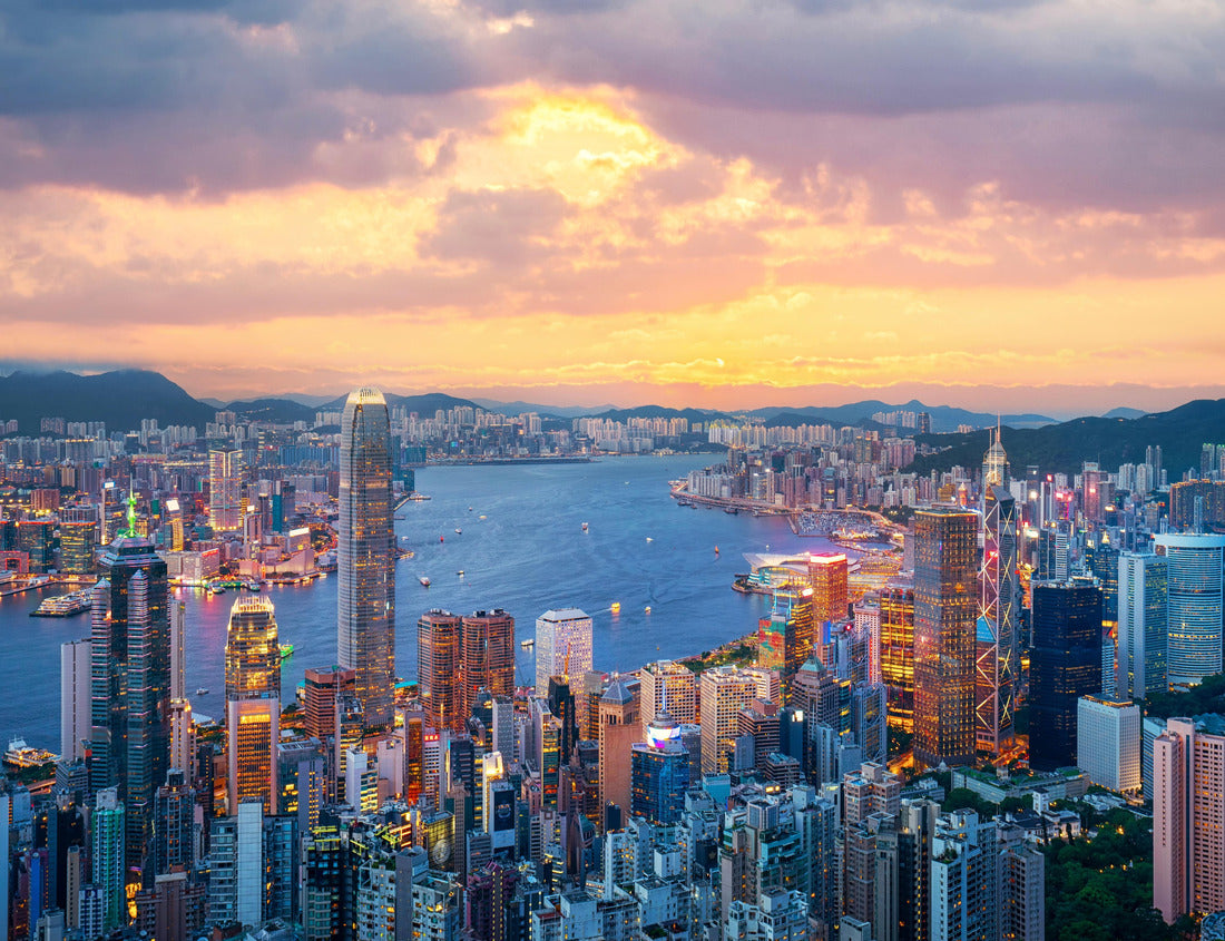 Noah Jigsaw Puzzle Aerial view of skyscrapers at dusk over the financial district in central Hong Kong, China 1000 pieces