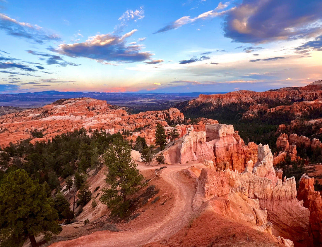 sunset hoodoos at Bryce Canyon in Utah 1000pc Puzzle
