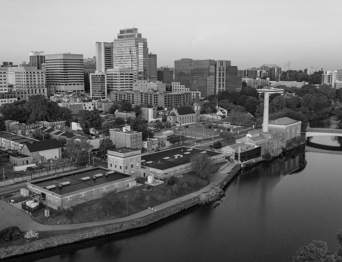 Noah Jigsaw Puzzle Castle Clinton National Monument in Battery Park New York City in black white 1000 pieces