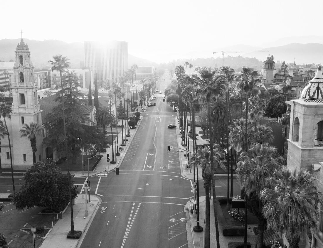 Noah Jigsaw Puzzle Minnesota State Capitol Building at Night in Saint Paul, MN in black white 1000 pieces