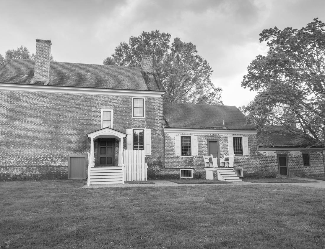 Noah Jigsaw Puzzle The Steven reflected in a pond in Field, British Columbia, Canada In Yoho National Park in black white 1000 pieces