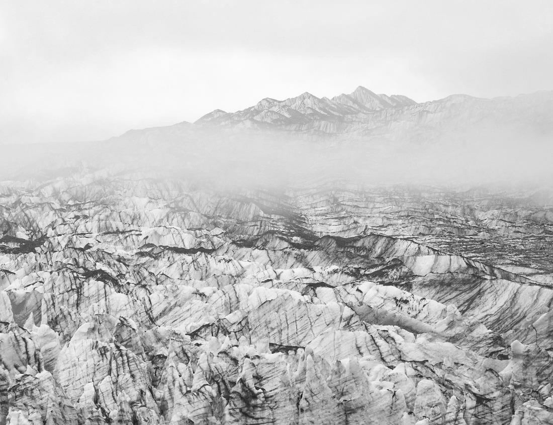 Noah Jigsaw Puzzle Picturesque rocks cliffs national lakeshore near Munising Michigan, Upper Peninsula in black white 1000 pieces