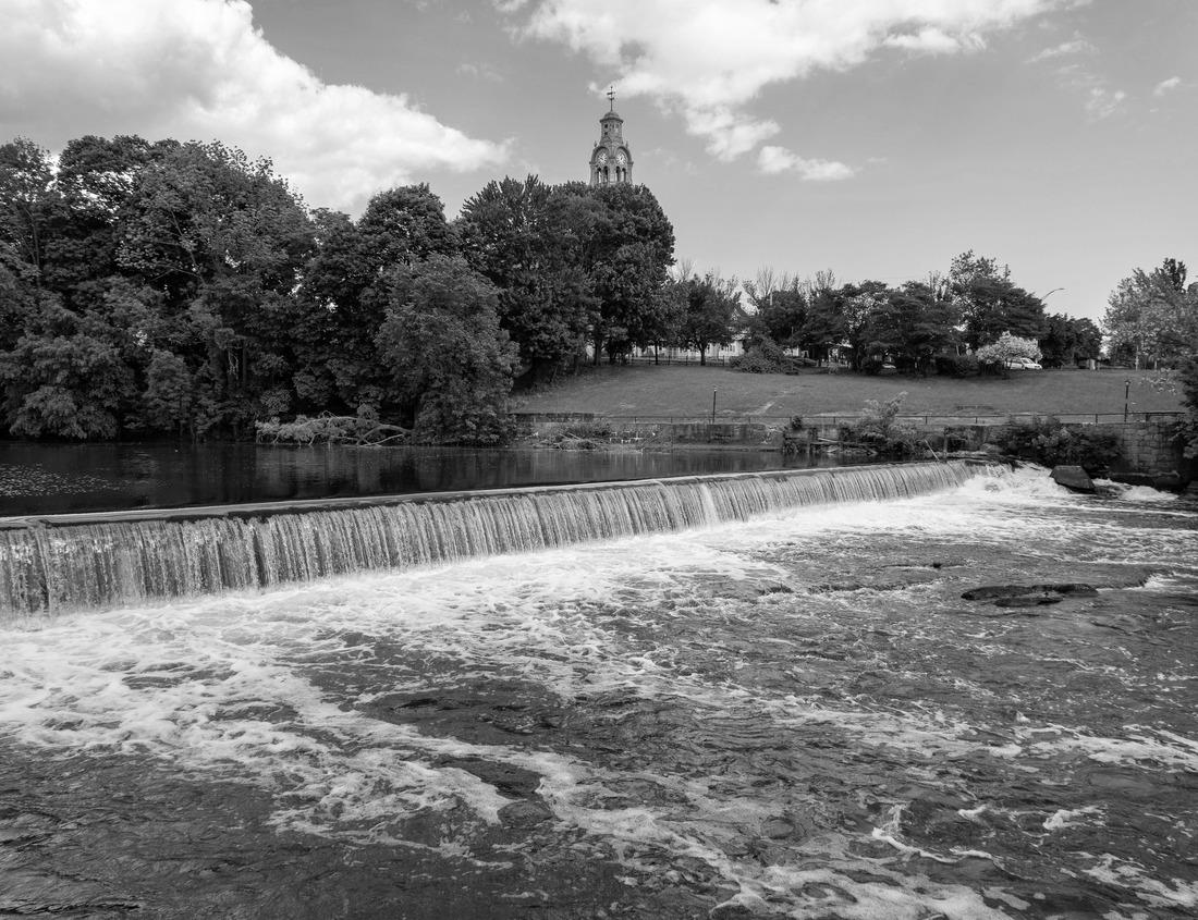 Noah Jigsaw Puzzle Christmas tree with Christmas market at Kleber Square in Strasbourg, France in black white 1000 pieces