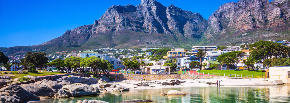 Noah Jigsaw Puzzle Panorama of Cape Town, South Africa. The city beach at the magnificent mountains panorama 1000 pieces