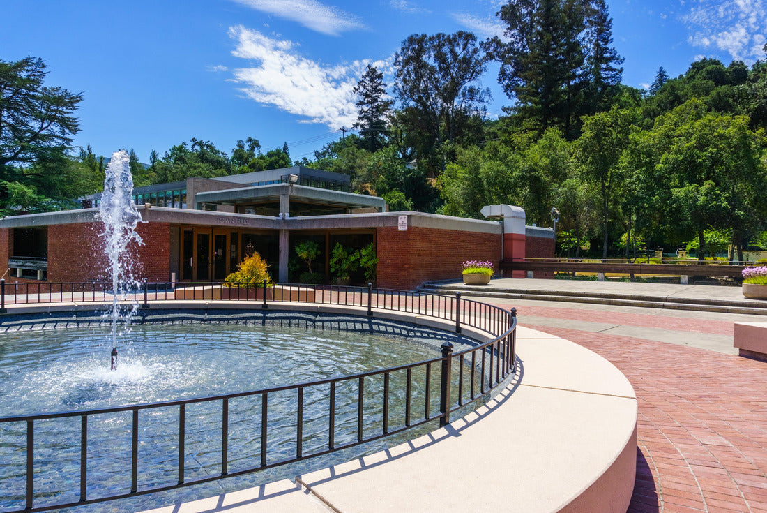 Noah Jigsaw Puzzle Water fountain in Los Gatos Civic Center; the Town Hall building visible in the background; south San Francisco bay area, California 2000 pieces