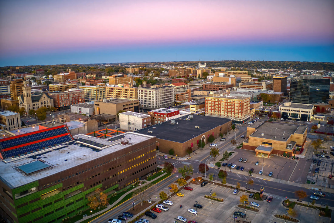 Noah Jigsaw Puzzle Sioux City, Iowa at Dusk 2000 pieces