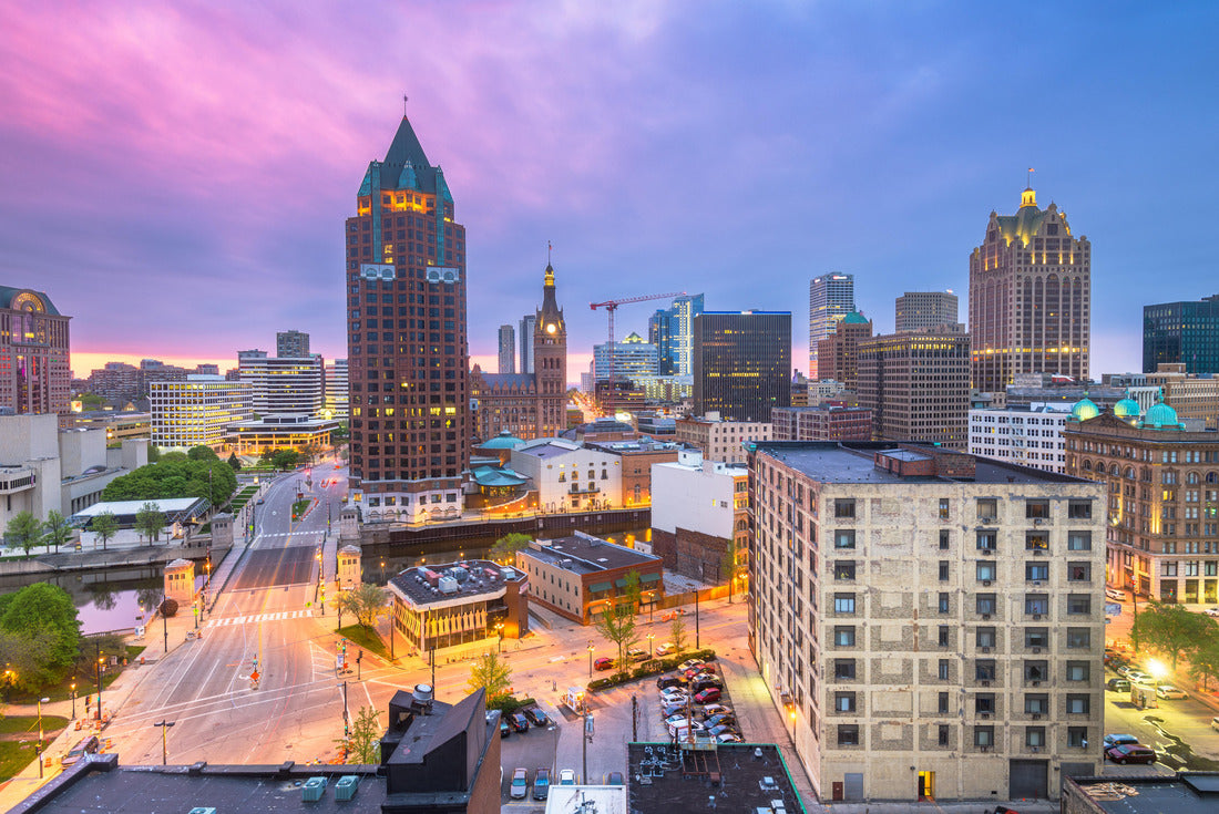 Noah Jigsaw Puzzle Milwaukee, Wisconsin, USA downtown skyline at dusk 2000 pieces