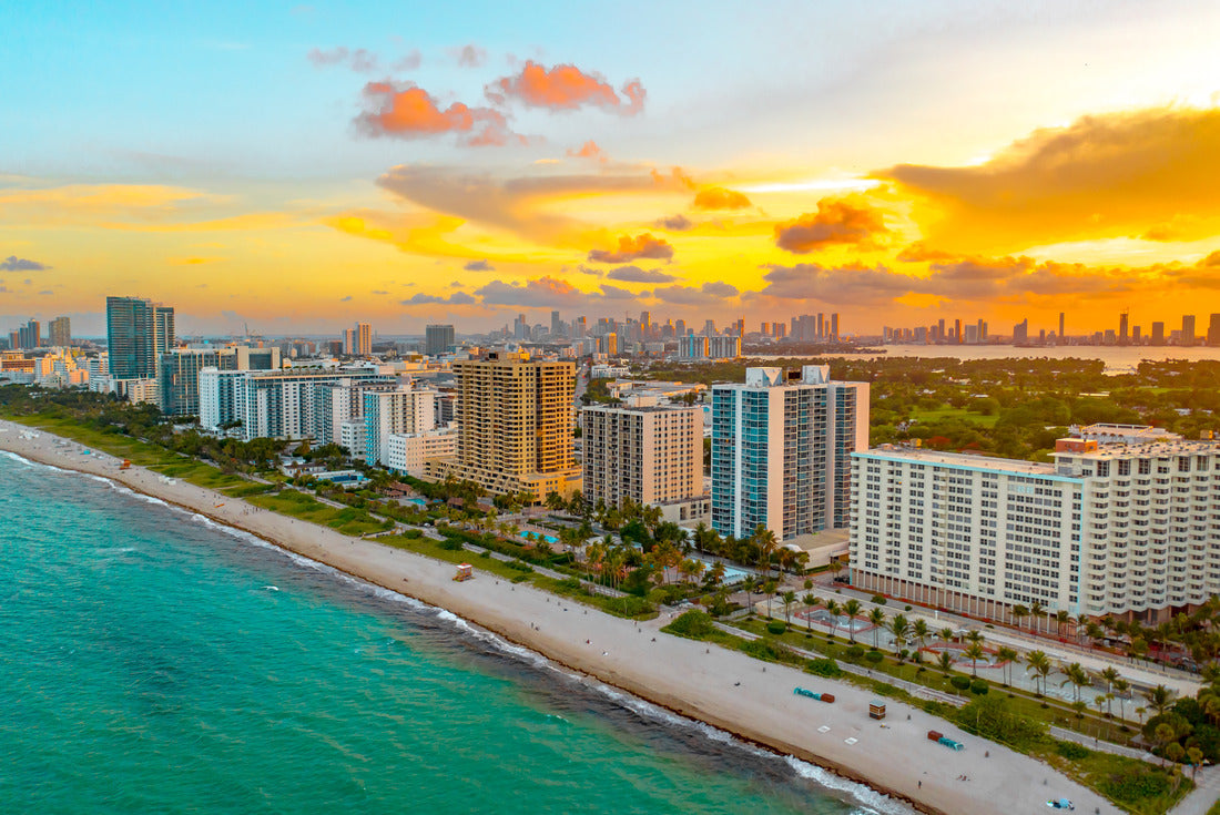 Noah Jigsaw Puzzle Gorgeous aerial view of sunset in Miami Beach, Florida from a drone 2000 pieces