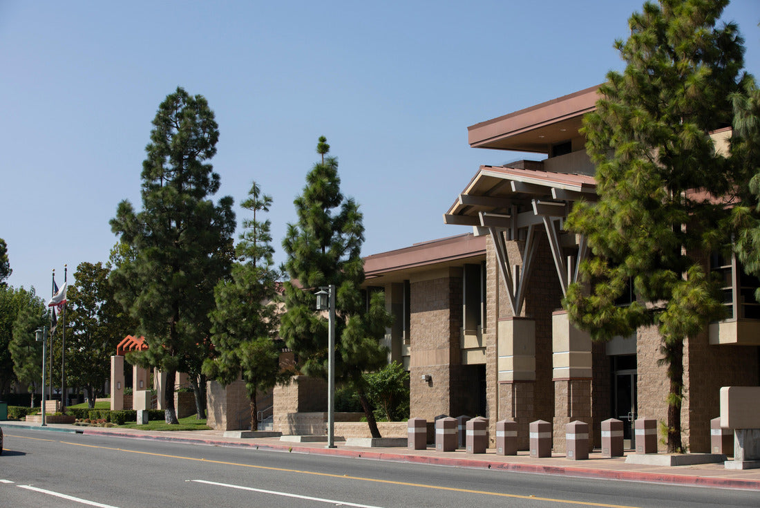 Noah Jigsaw Puzzle Daytime view of the public Civic Center of Banning, California, USA 2000 pieces