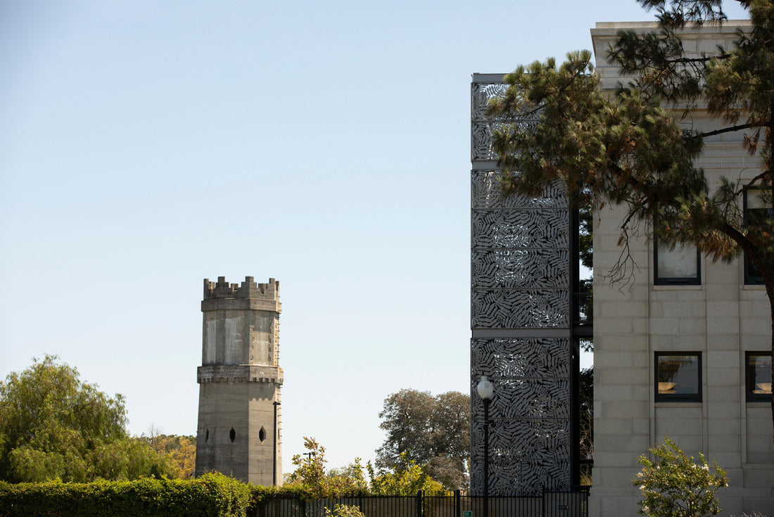 Noah Jigsaw Puzzle Daytime view of the historic city center of Fairfield, California, USA 2000 pieces
