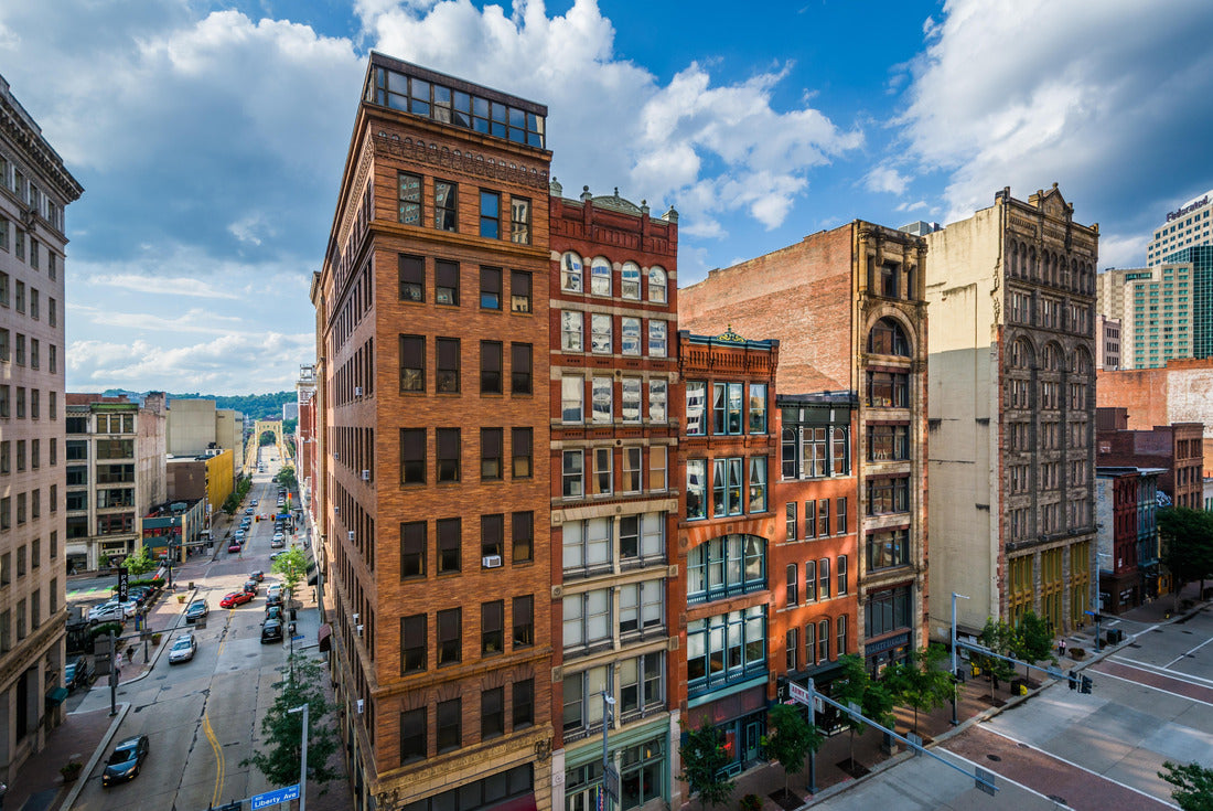 Noah Jigsaw Puzzle View of buildings along Liberty Avenue in downtown Pittsburgh, Pennsylvania 2000 pieces