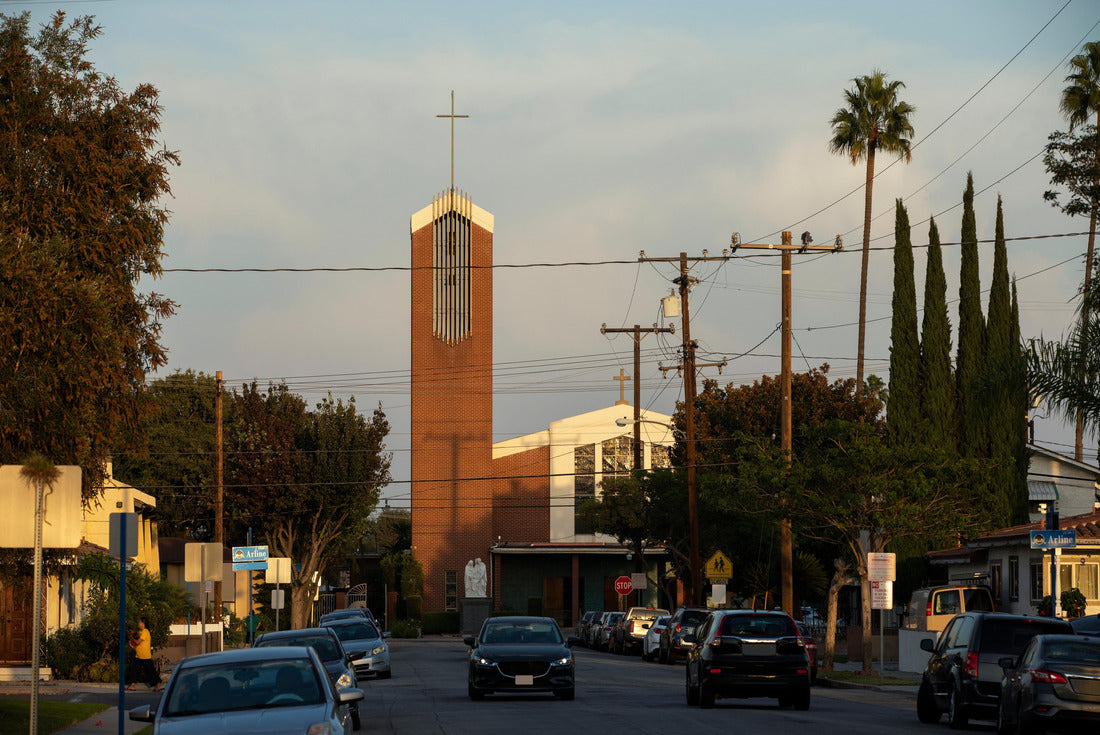 Noah Jigsaw Puzzle Sunset illuminates a church in a downtown neighborhood of Artesia, California, USA 2000 pieces