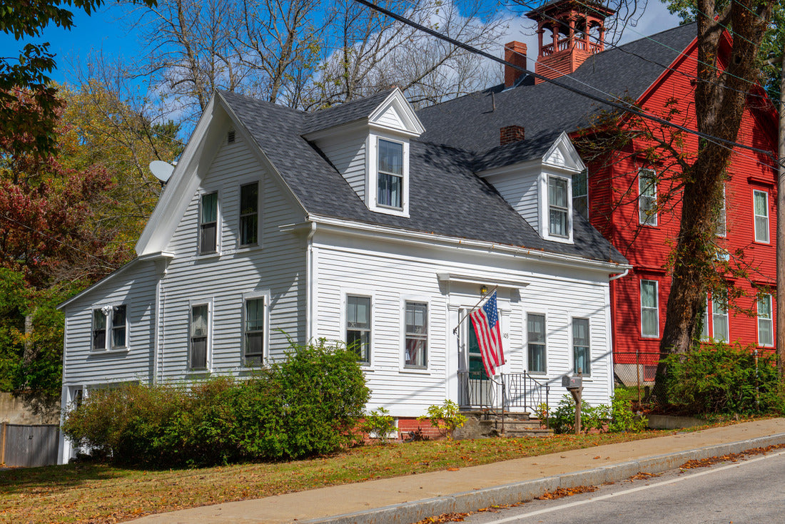Noah Jigsaw Puzzle Historic residence house at 103 Whipple Road in Kittery Point in town of Kittery, Maine 2000 pieces