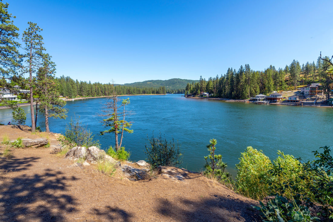 Noah Jigsaw Puzzle Der Spokane Fluss in Post Falls, Idaho, mit Häusern am Ufer nahe dem Black Bay Park an einem Sommertag 2000 pieces