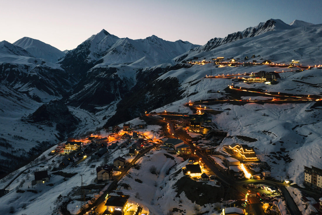 Noah Jigsaw Puzzle Gudauri resort, Caucasian mountains in Georgia 2000 pieces