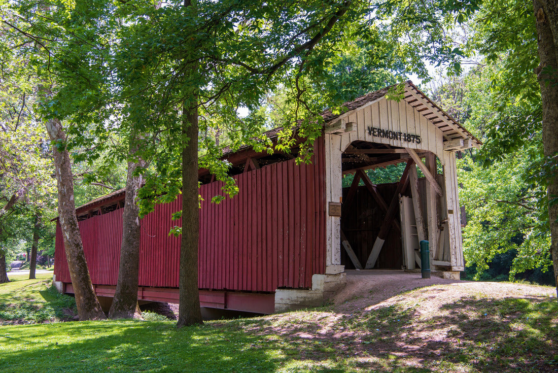 Vermont Covered Bridge, Howard County, Indiana 2000pc Puzzle