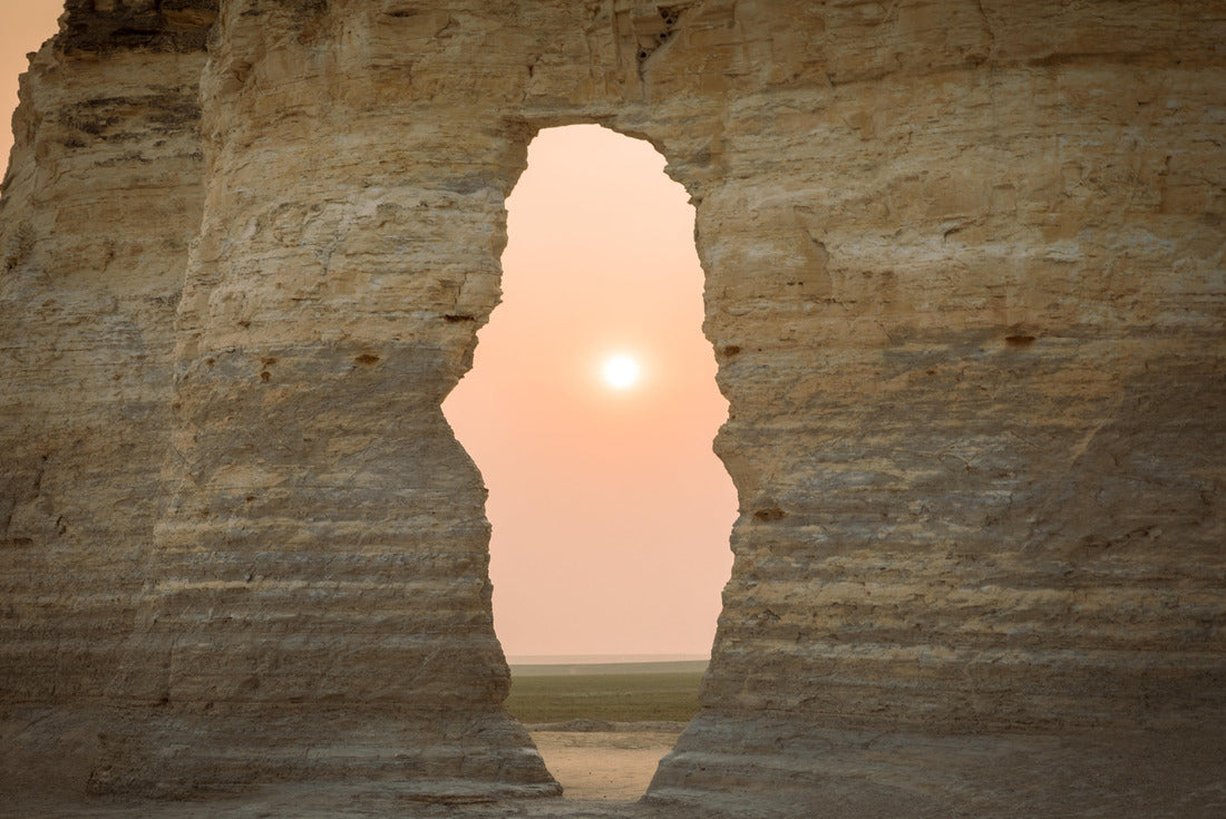Monument Rocks Natual Area, Scott City, Kansas 2000pc Puzzle