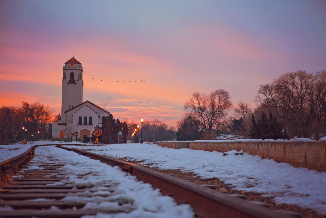 sunrise photo of the Boise Train Depot, Idaho 2000pc Puzzle
