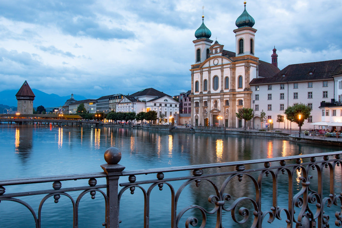Noah Jigsaw Puzzle Lucerne Swiss city on one hundred Swiss lakes 2000 pieces