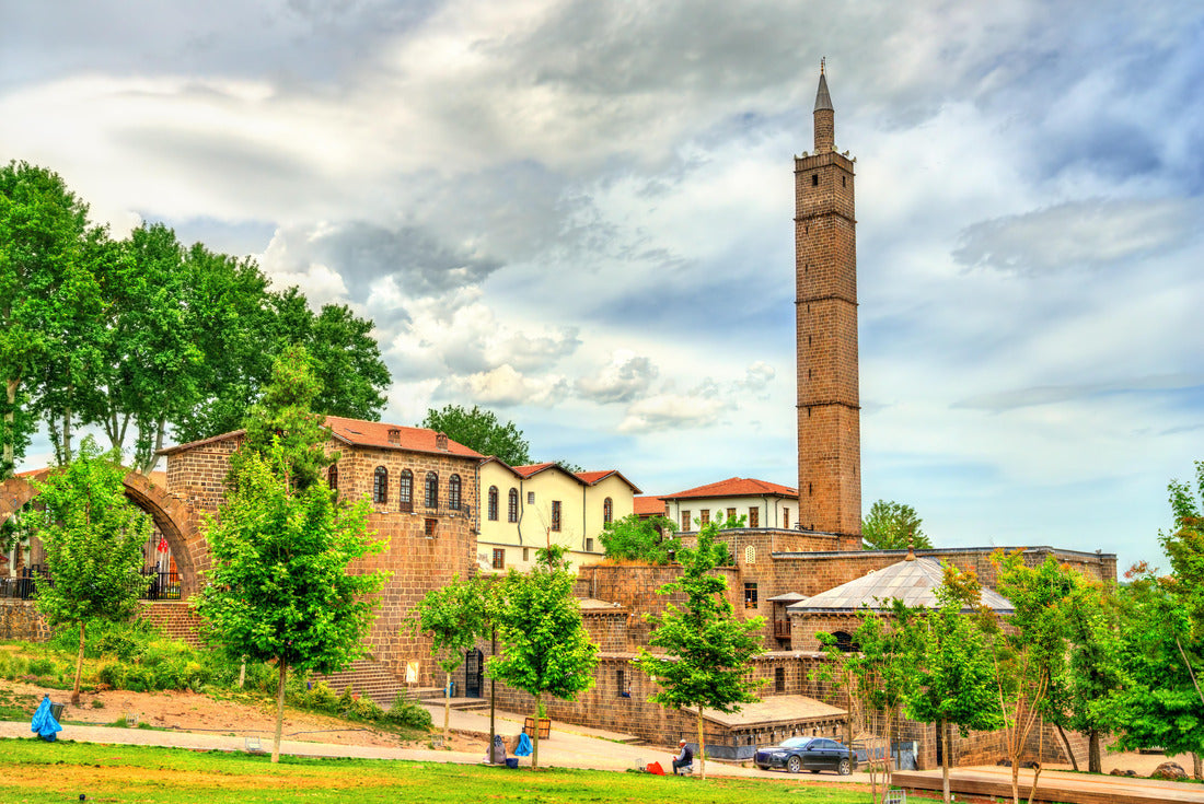 Hazreti Suleyman Mosque in Diyarbakir, Turkey 2000pc Puzzle