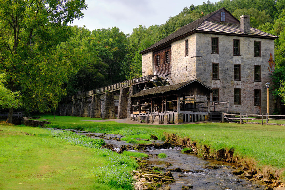 The mill at Springmill State Park in Indiana 2000pc Puzzle