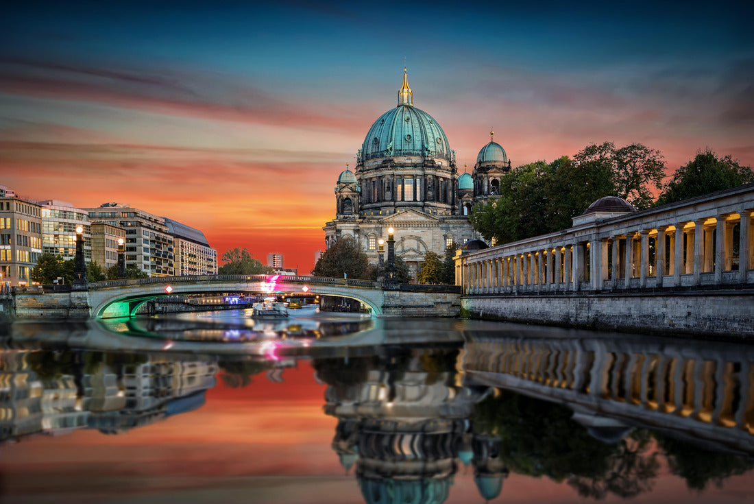 The Berlin Cathedral on the Spree at sunset 2000pc Puzzle