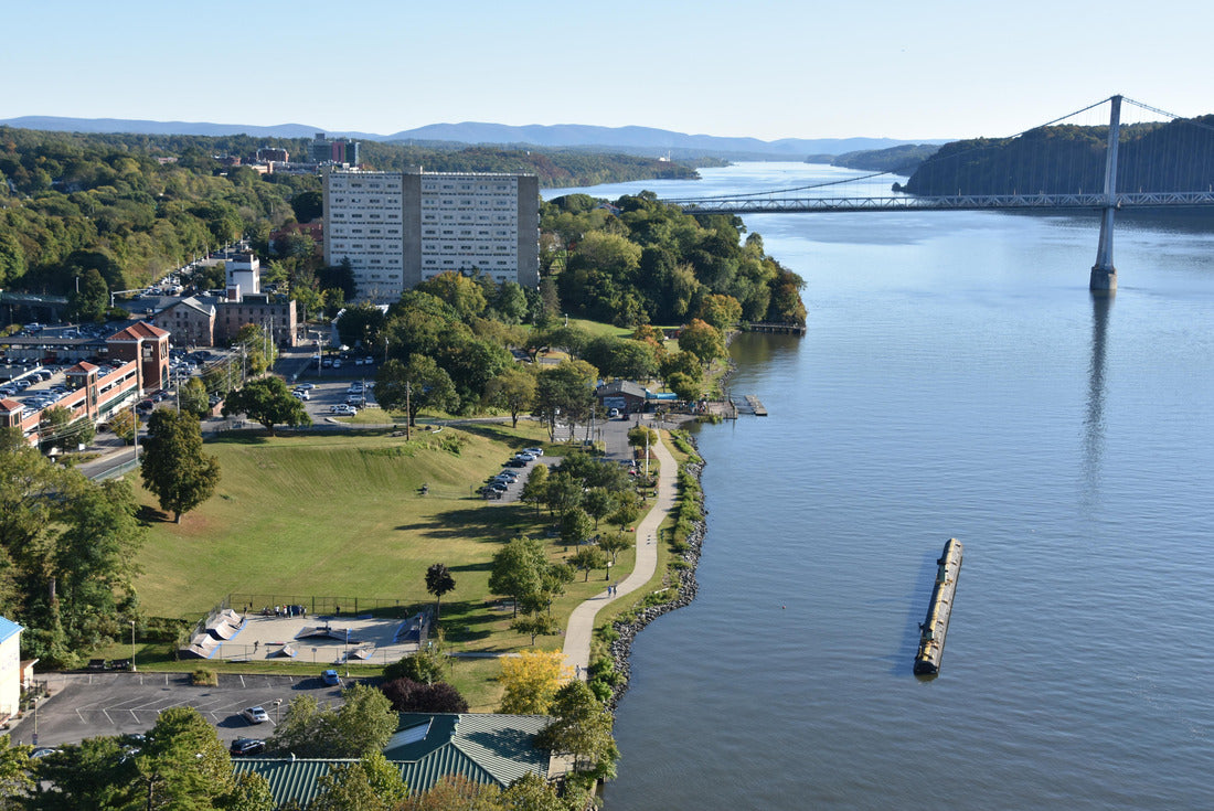 Mid-Hudson Bridge in Poughkeepsie, New York 2000pc Puzzle