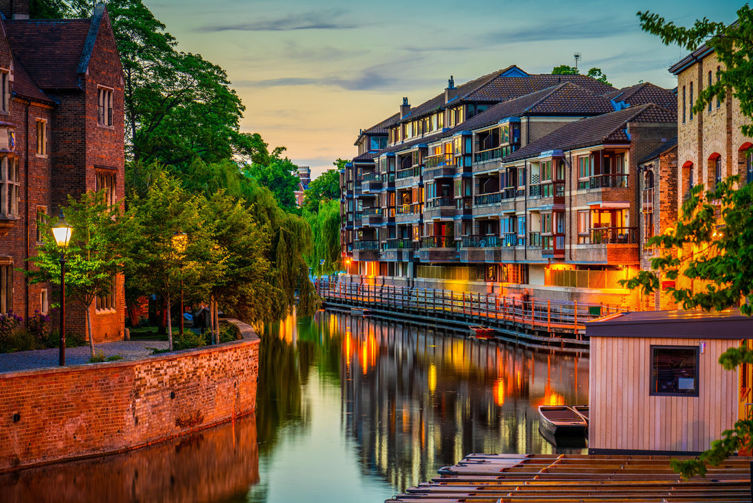 Cambridge city water canal at dusk. England 2000pc Puzzle