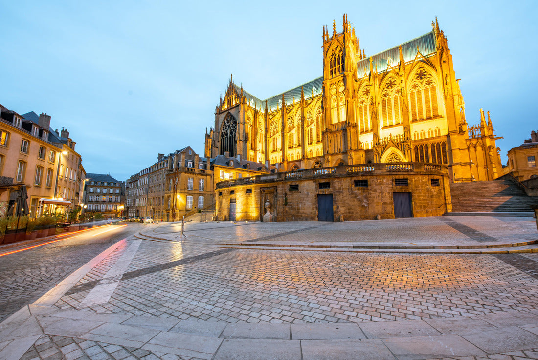 Cathedral night view in Metz city, France 2000pc Puzzle