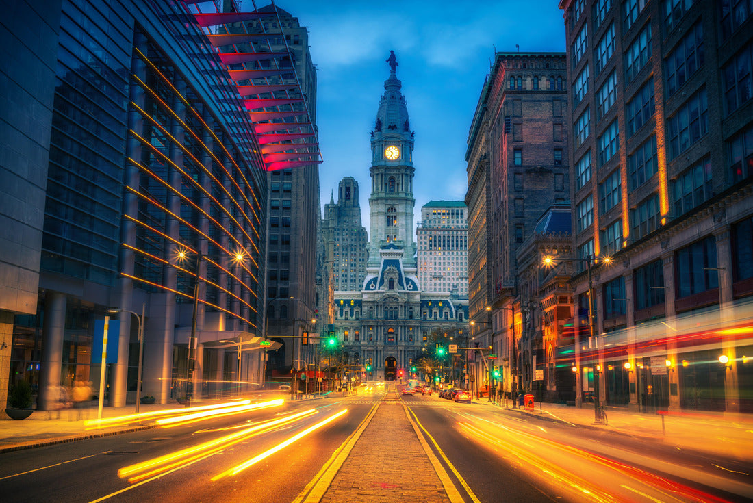 Philadelphia's historic City Hall at dusk 2000pc Puzzle