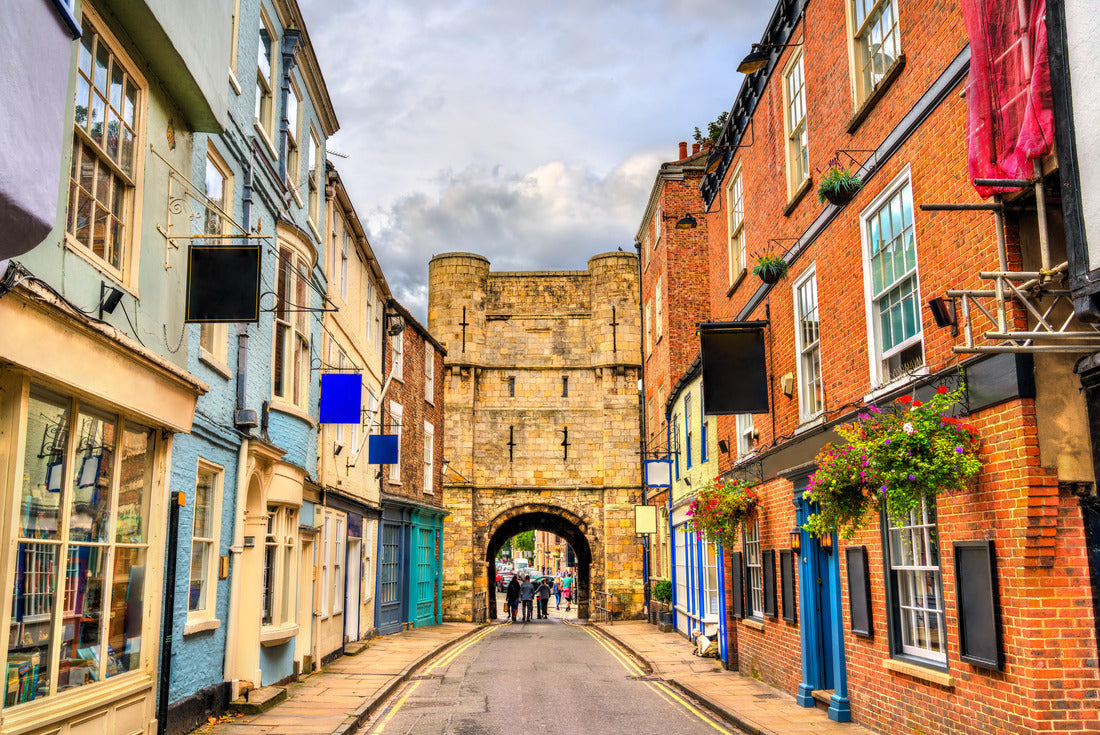 Noah Jigsaw Puzzle Bootham Bar, a city gate in York, England 2000 pieces