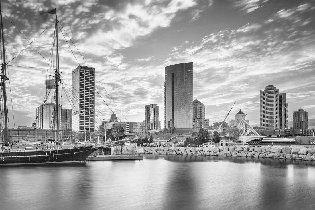Noah Jigsaw Puzzle Milwaukee, Wisconsin, USA downtown city skyline on Lake Michigan at twilight in black white 2000 pieces