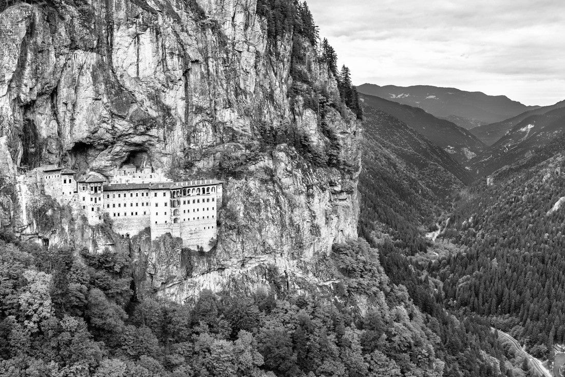 Sumela Monastery at Mela Mountain in Turkey 2000pc PuzzleBlack and White