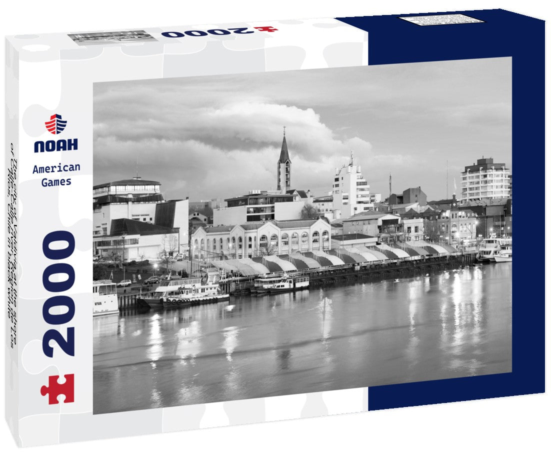 The city of Valdivia at the shore of Calle-Calle river, Region de Los Rios, Chile 2000pc PuzzleBlack and White