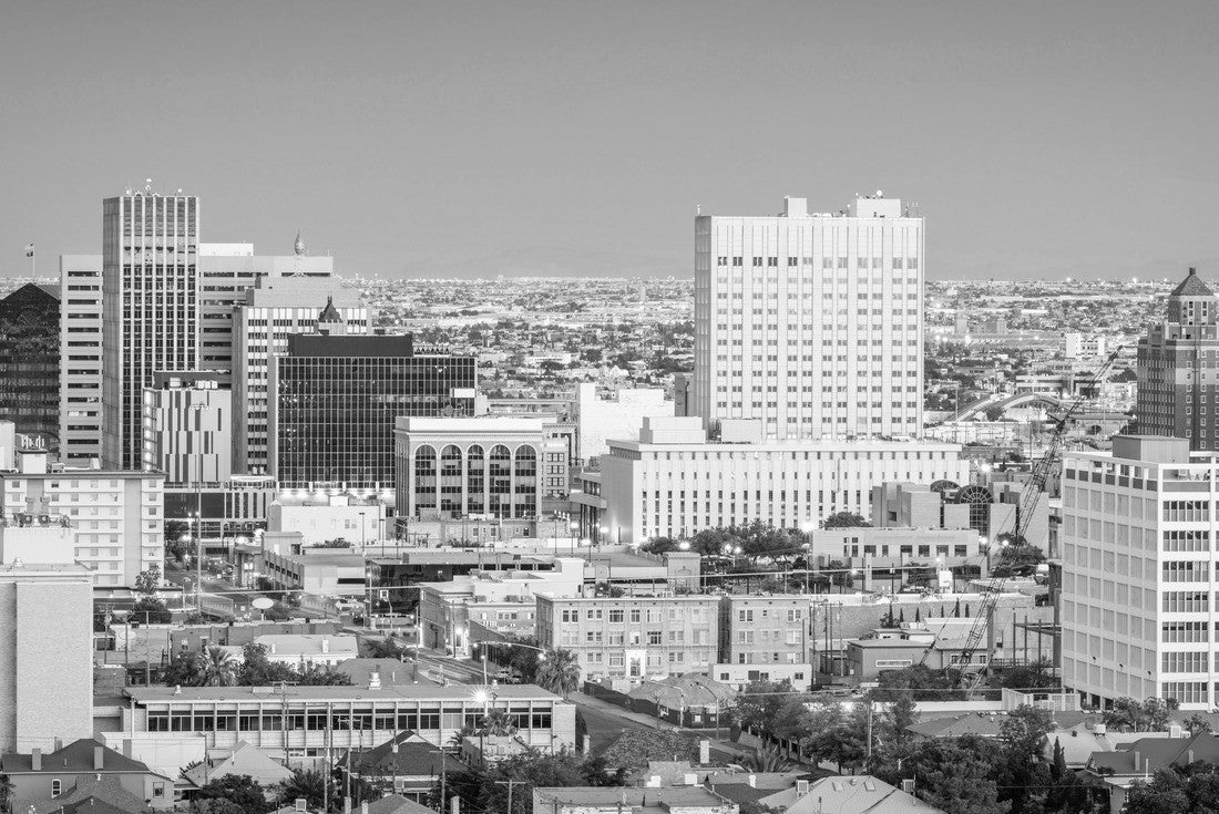 Noah Jigsaw Puzzle El Paso, Texas, USA downtown city skyline at dusk with Juarez, Mexico in the distance in black white 2000 pieces