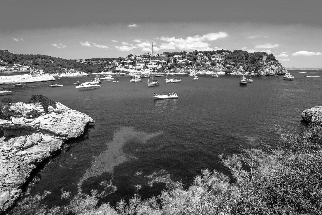 Cala Portals Vells Mallorca Island, Spain 2000pc PuzzleBlack and White